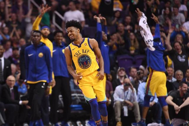 杨瀚森15+12青岛胜四川 阿不都20分新疆胜上海